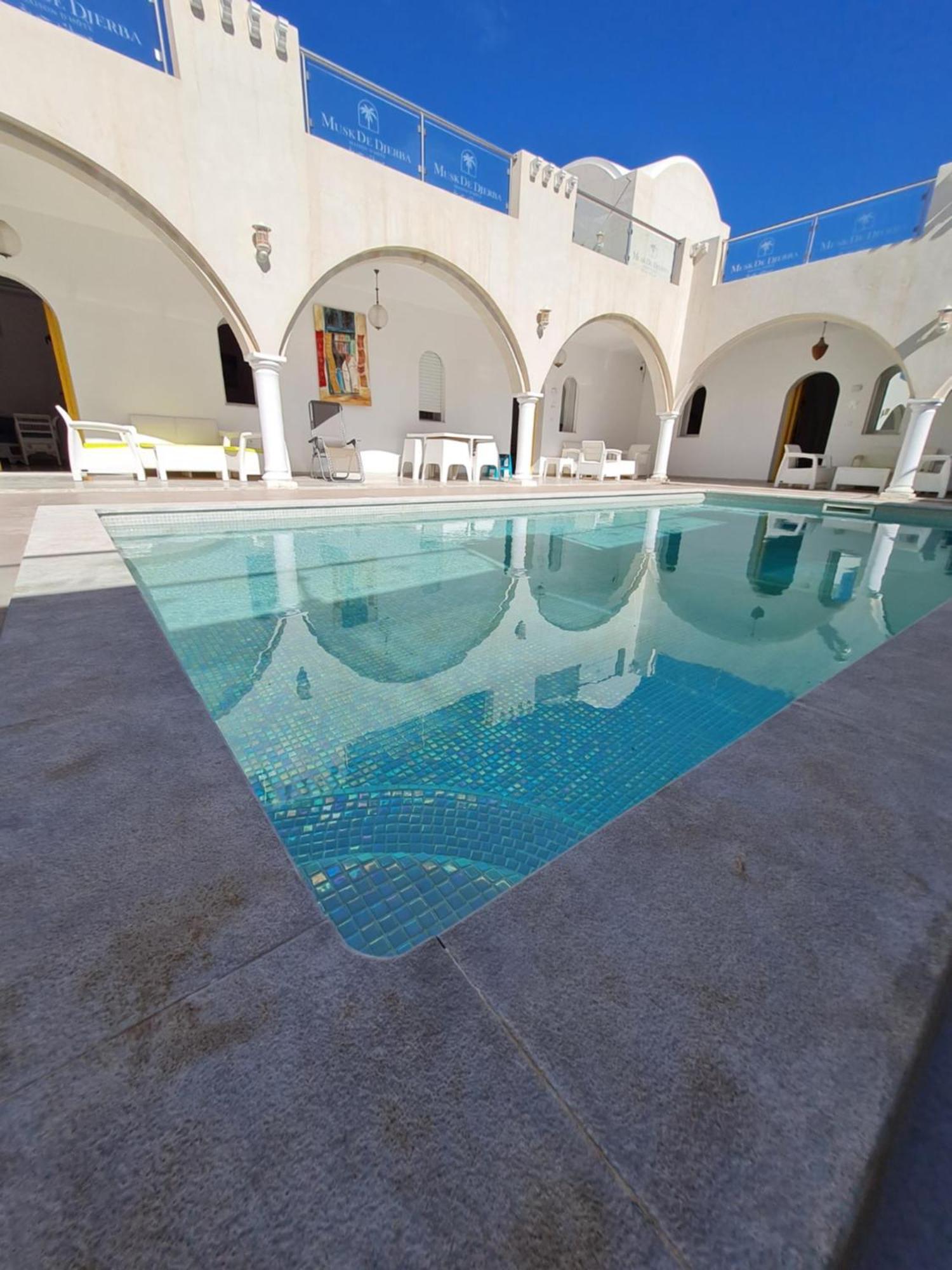 Musk De Djerba Suite Aziz Avec Piscine Temlale 外观 照片